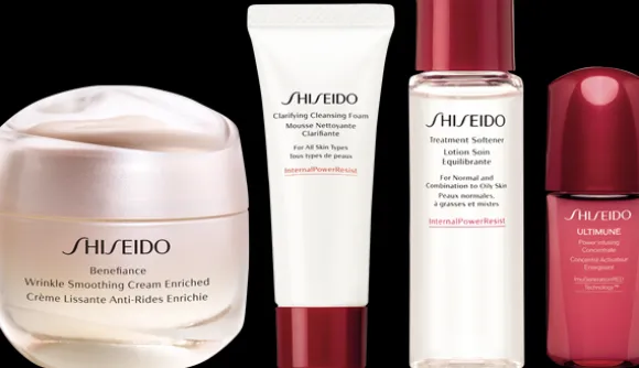 Shiseido Benefiance Enriched Holiday Kit = Wrinkle Smooth.Cream Enr.50 ml + D-Prep Cl.Cleans.Foam 15 ml + D-Prep Treat.Softener 30 ml + UTM P.Inf.Conc.10 ml